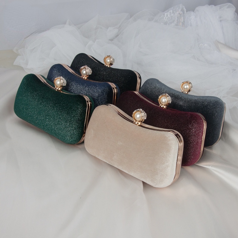 Ví nhung cầm tay dự tiệc thiết kế độc đáo phong cách vintage thời trang