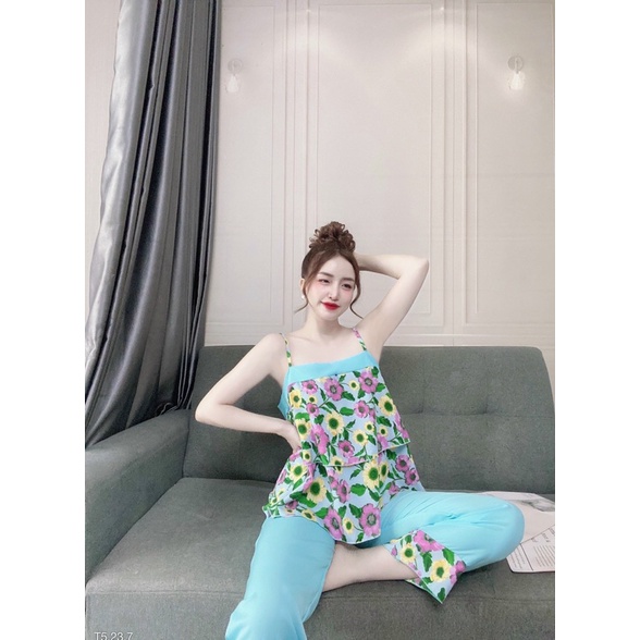 ĐỒ BỘ 2 DÂY CỘT NƠ PHÍA SAU