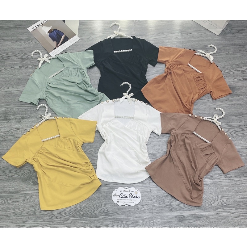 Áo thun body tay ngắn chéo ngực phối cúc vai