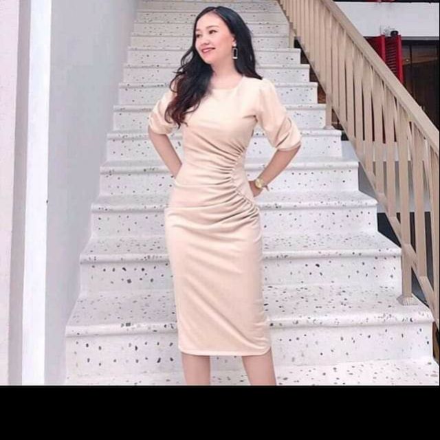Đầm Body xoắn eo  ngọc