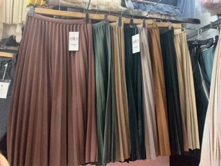 Sale Chân váy xếp ly ( ảnh thật shop chụp)