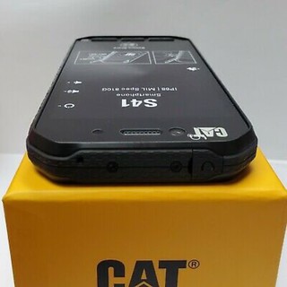 Điện thoại chống nước, siêu bền CAT S41