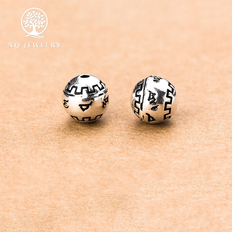 Charm bạc tròn khắc chữ xỏ ngang - NQ Jewelry