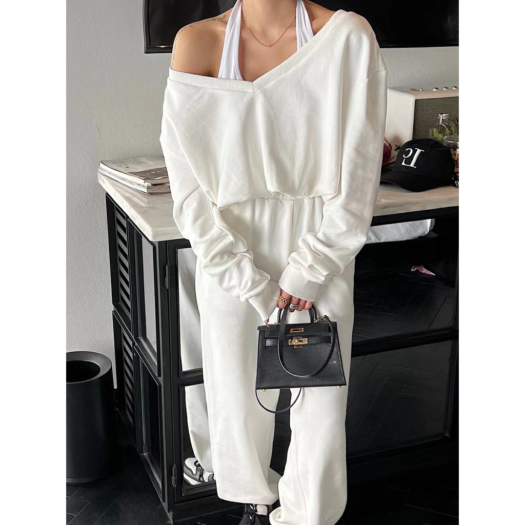 Set Thể Thao Áo Croptop Cổ Yếm Tay Dài + Quần Thun LSEOUL B1071