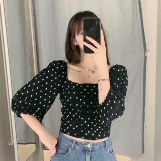Áo trễ vai chấm bi tay bồng đen zara