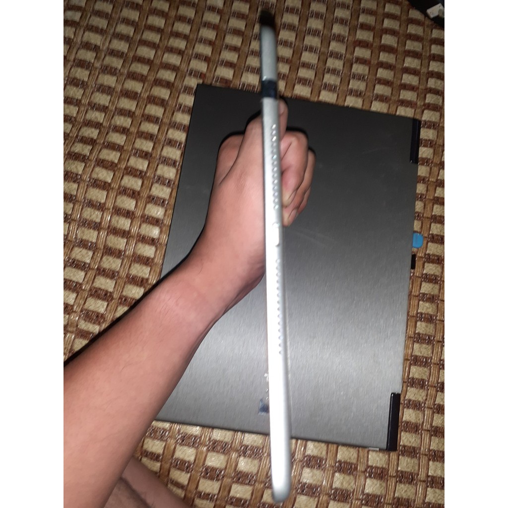 Bán IPAD AIR 2 16GB 4G WIFI Like new giá rẻ