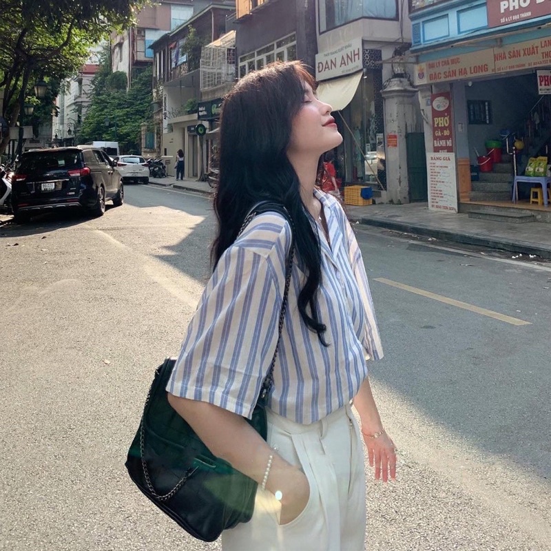 Áo Sơ Mi Nữ Đi Học Cổ Vest Kẻ Sọc Tay Lỡ  style Hàn Quốc (Hàng sẵn ảnh thật)