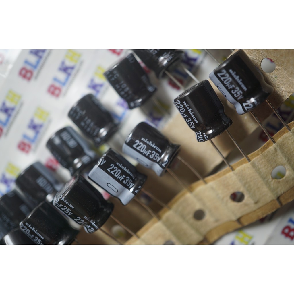 10 Tụ hóa Nhật Bản 35V 220uF 10x12 chính hãng Nichicon