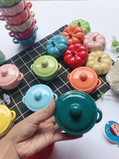 Chén sứ ăn dặm hình nồi có nắp
