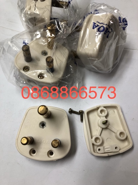 Phích cắm 3 chấu PUKR LiOA tiêu chuẩn Châu Âu kiểu Anh chân cắm tròn