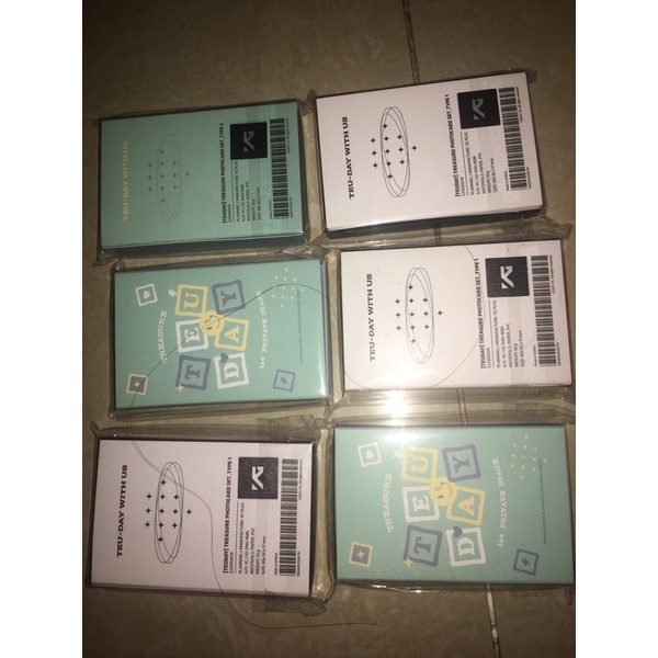 Thẻ hình nhóm Treasure