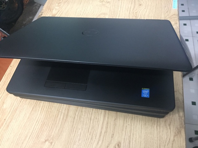 LapTop Dell E5550 - i5 genk5 / 5300U / 8G / ssd 256G / Màn 15.6” Full HD cảm ứng / Hàng mỹ zin 100% | BigBuy360 - bigbuy360.vn