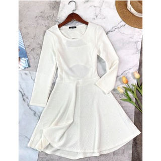 Đầm mini trắng Timing dáng xòe A