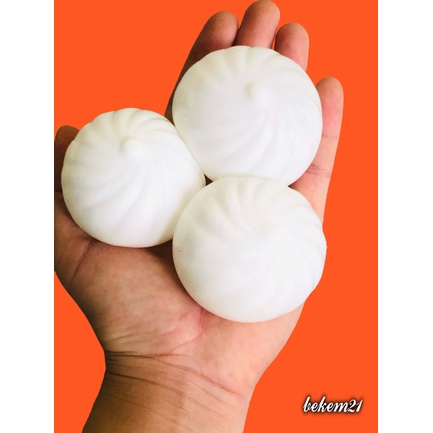 GUDETAMA SQUIShY hình BÁNH BAO TRẮNG bót trút giận xả stress mochi slime