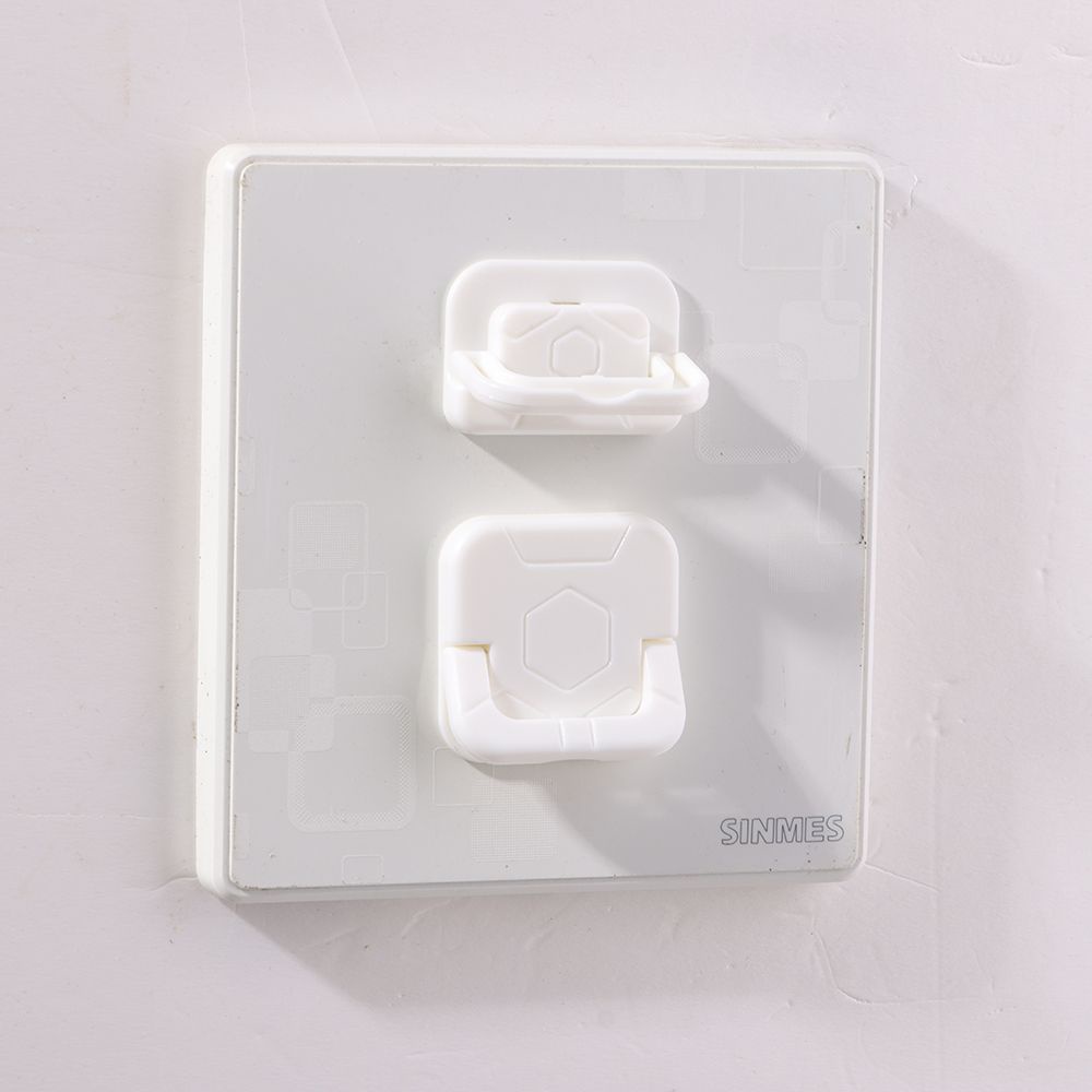 Phích cắm bảo vệ an toàn cho bé khỏi ổ cắm điện dễ lắp đặt Mihan1