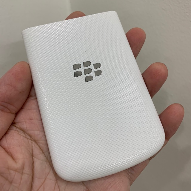 Nắp lưng zin bóc máy điện thoại BlackBerry Q10 màu trắng