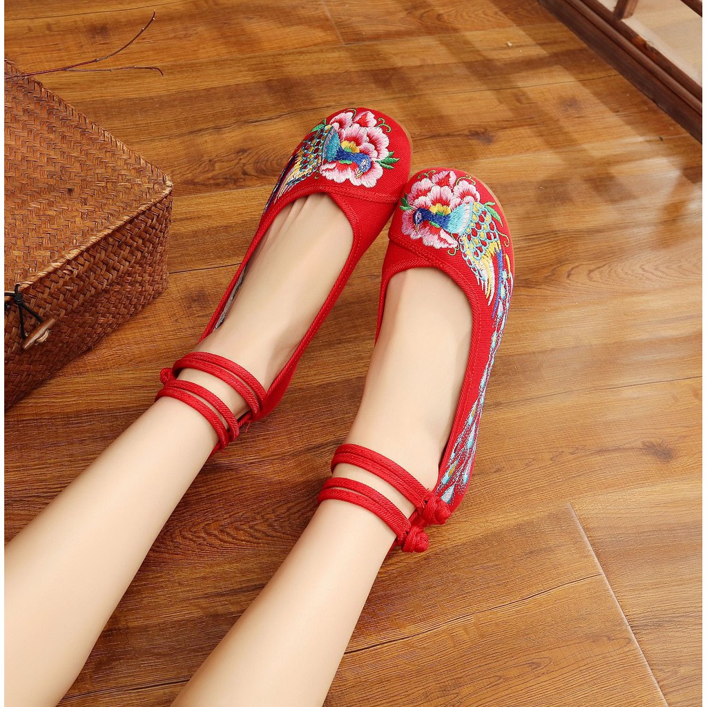 Giày búp bê thêu họa tiết chim công phong cách Trung Hoa thanh lịch dành cho nữ