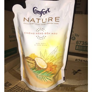 Nước xả Comfort Nature Chống nắng bền màu Dầu dừa, nha đam 1,5 lít