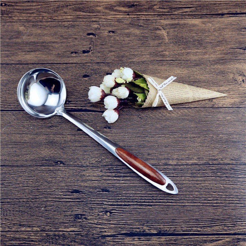 Muôi ăn lẩu/ vá ăn lẩu miệng 7.5cm cán cầm dài 21cm