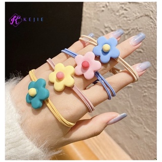 Cột tóc cho bạn gái thêm Xinh