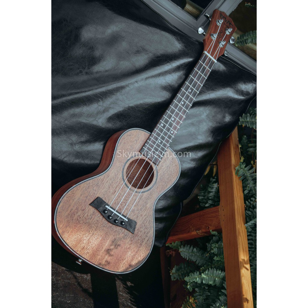 [ FREE SHIP ] Đàn Ukulele BWS Gỗ Vintage Siêu Xịn ( Kèm Full 9 Món Phụ Kiện )