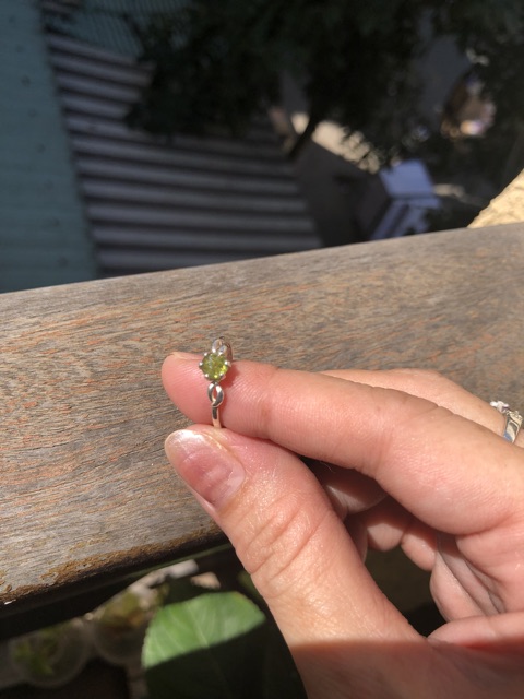 Nhẫn bạc đá chủ tourmaline