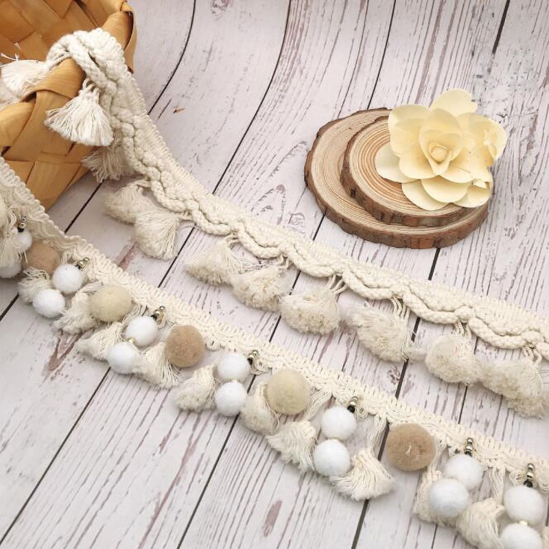 1y Pom Pom Đường Kính 6CM Màu Be Trắng Phối Ren Đính Hạt Để May Đồ Thủ Công