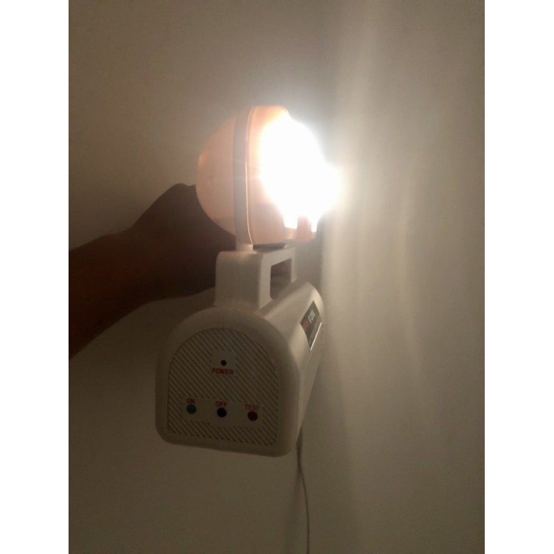 Đèn Sạc Khẩn Cấp Kentom KT 2200 ánh sáng vàng