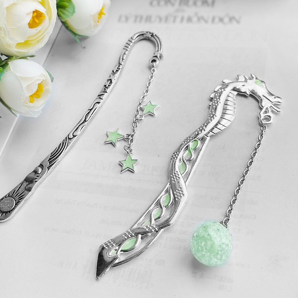 Bookmark dạ quang phát sáng họa tiết 3D cổ