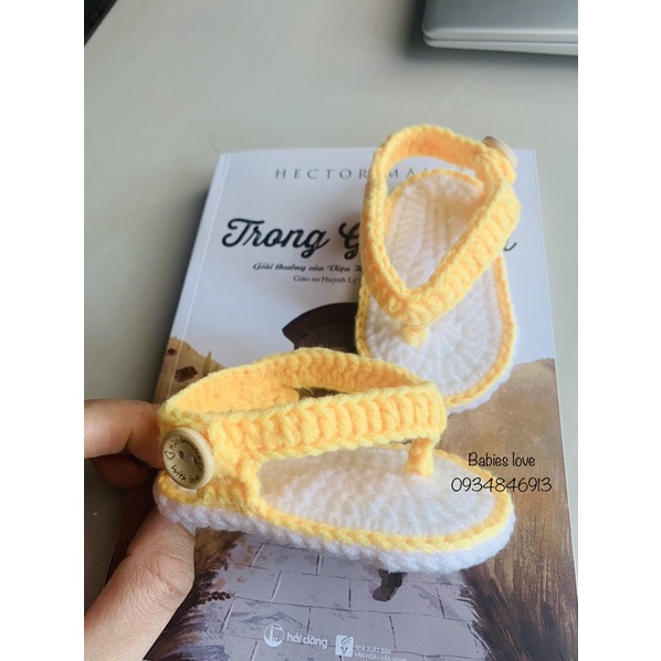 Dép lào quai hậu bằng len cho bé con 0-18m