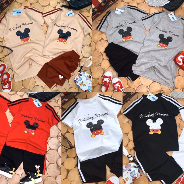 Bộ bé trai và đầm bé gái mickey