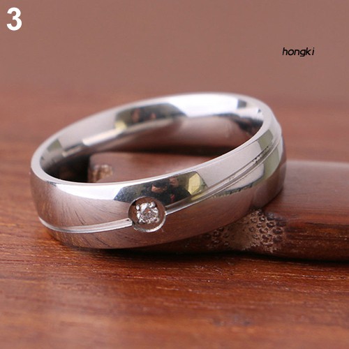 Nhẫn cưới chất liệu thép titan đính đá nhân tạo cỡ 6-11