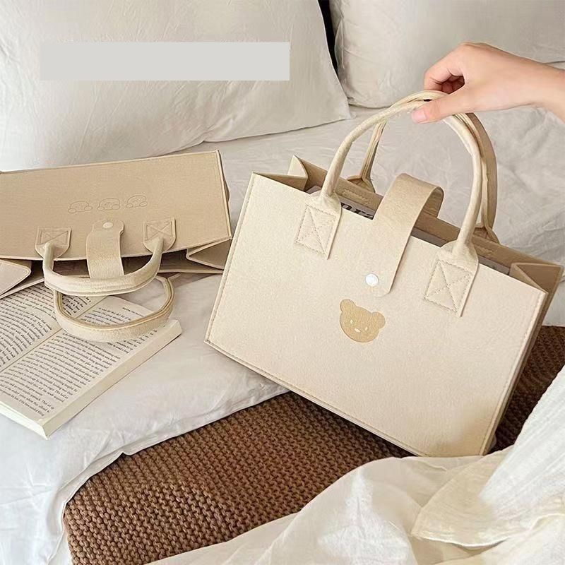 Túi xách nữ form to vuông cầm tay hình gấu màu trà sữa chất nỉ siêu cute JUMITO T3.007.TO