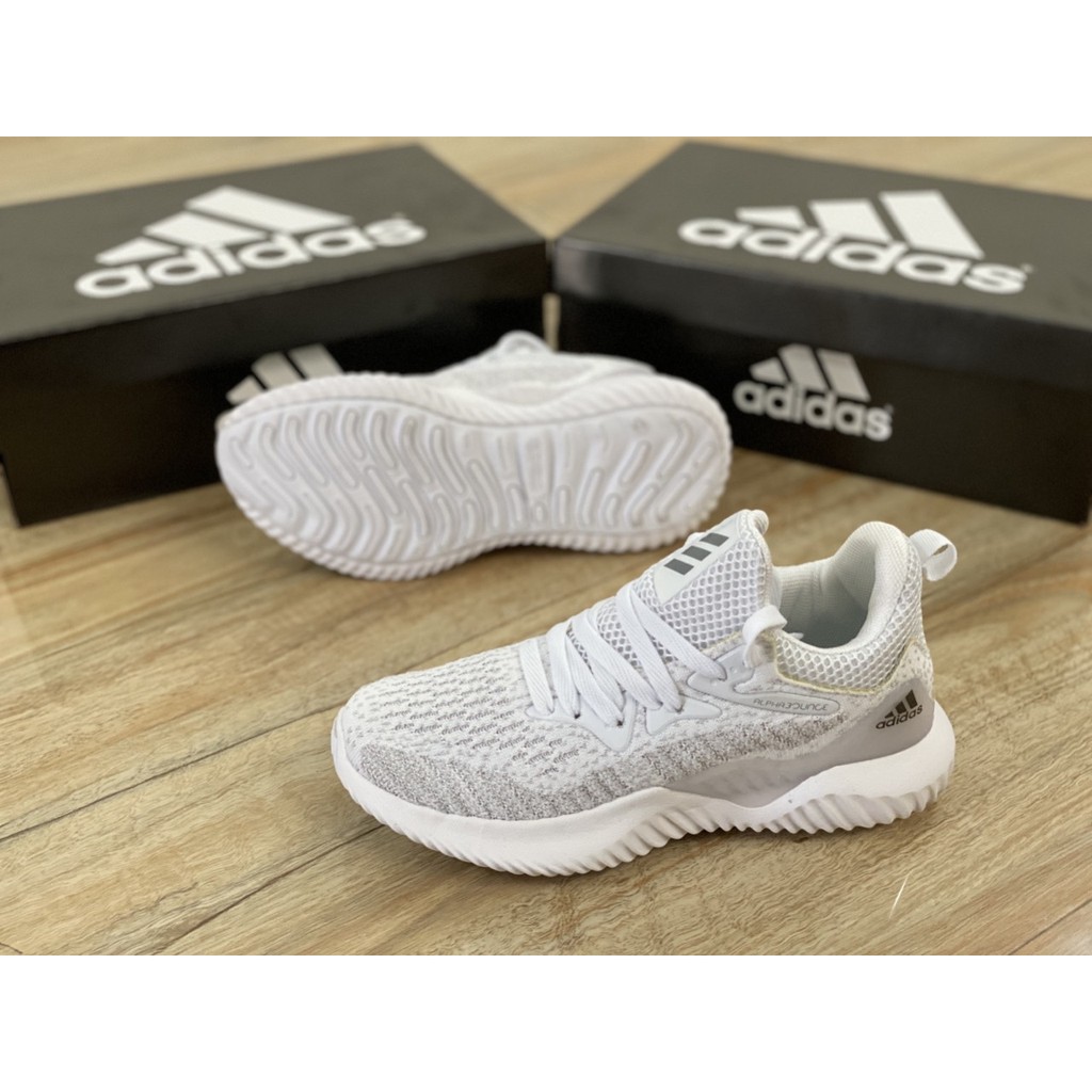 Giày alphabounce nữ siêu xinh (tặng box+ vớ))