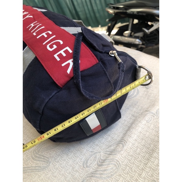 Túi chuẩn si. túi qua sử dụng .khách vui lòng xem hình nếu muốn biết thêm thông tin sản phẩm mời khách vô chat . Thanks.