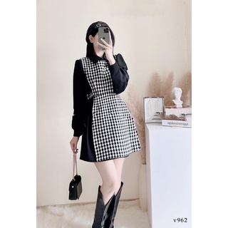 Set đầm sơ mi đen kèm khoác ghile caro thắt eo