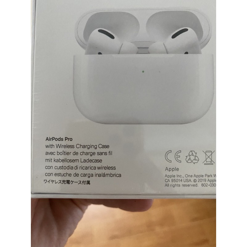 SIÊU HOT TAI NGHE BLUETOOTH Airpods Pro (Đổi Tên - Định Vị) .Chân mic trắng như auth {BẢO HÀNH ĐỔI MỚI}