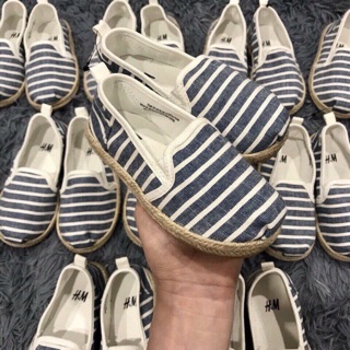 Slip on cho bé trai