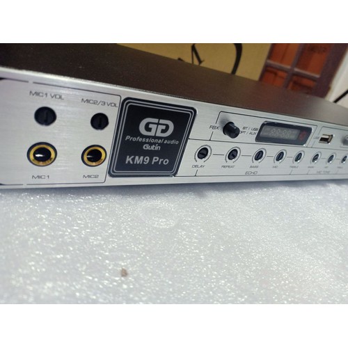 Vang Cơ GUTIN GD KM9 Pro  Có Chống Hú Tốt. Kết Nối Quang Học OPTICAL, BLUETOOTH, USB, AUX1,AUX2..