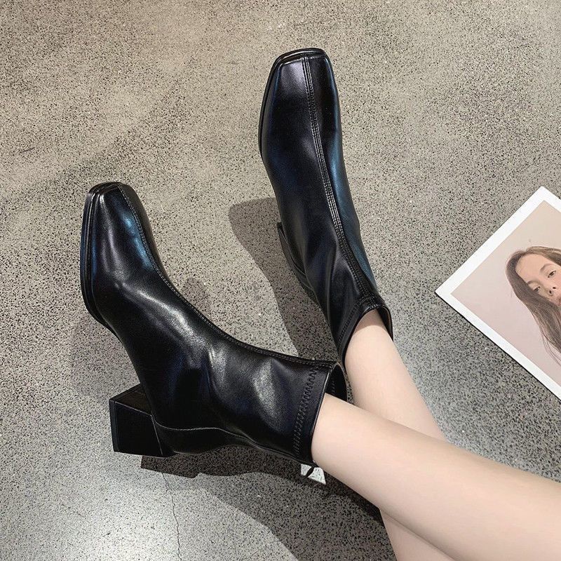 Giày Bốt Đế Dày Màu Trắng Thời Trang Trẻ Trung Cho Nữ