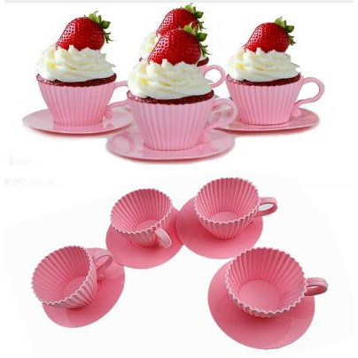 1 bộ 4 khuôn cốc cupcake silicon và đĩa nhựa dùng để nướng và trưng bày bánh
