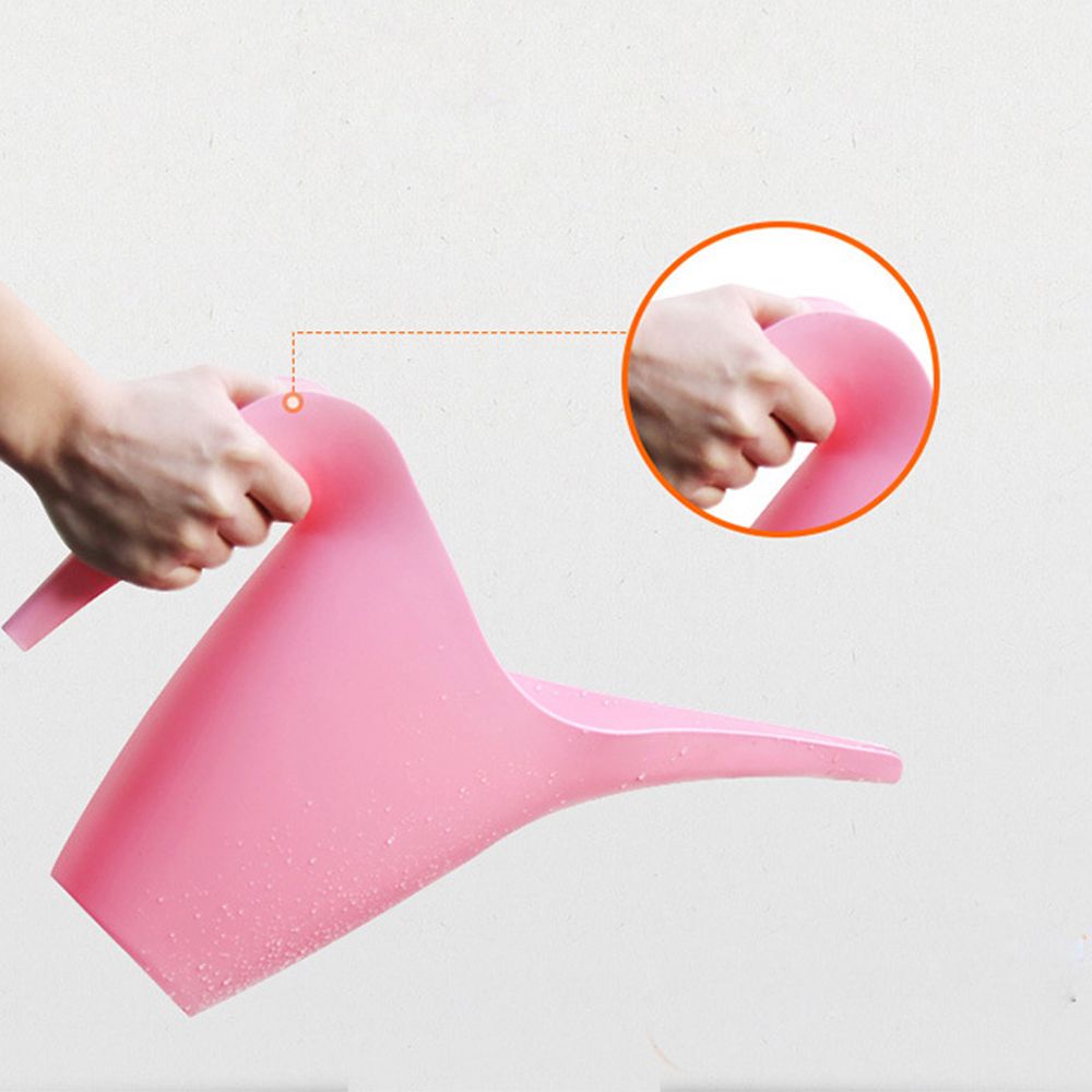 Bình tưới cây dung tích 1L có vòi dài tiện dụng