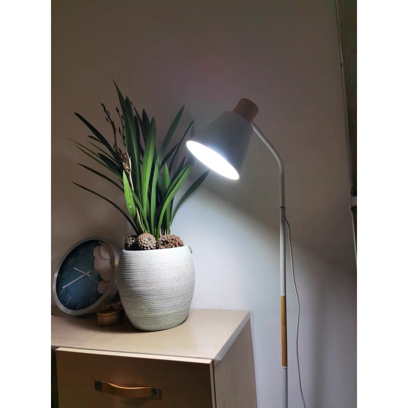 Đèn sàn Phòng khách ngủ IKEA - Lèm bóng Led vàng chống lóa cận