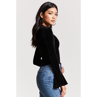 Áo croptop nhung F21 dài tay loe
