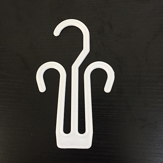 Móc treo giầy, dép bằng nhựa tiện dụng dùng cho shop, gia đình hàng loại 1 - mắc treo đồ bằng nhựa dẻo