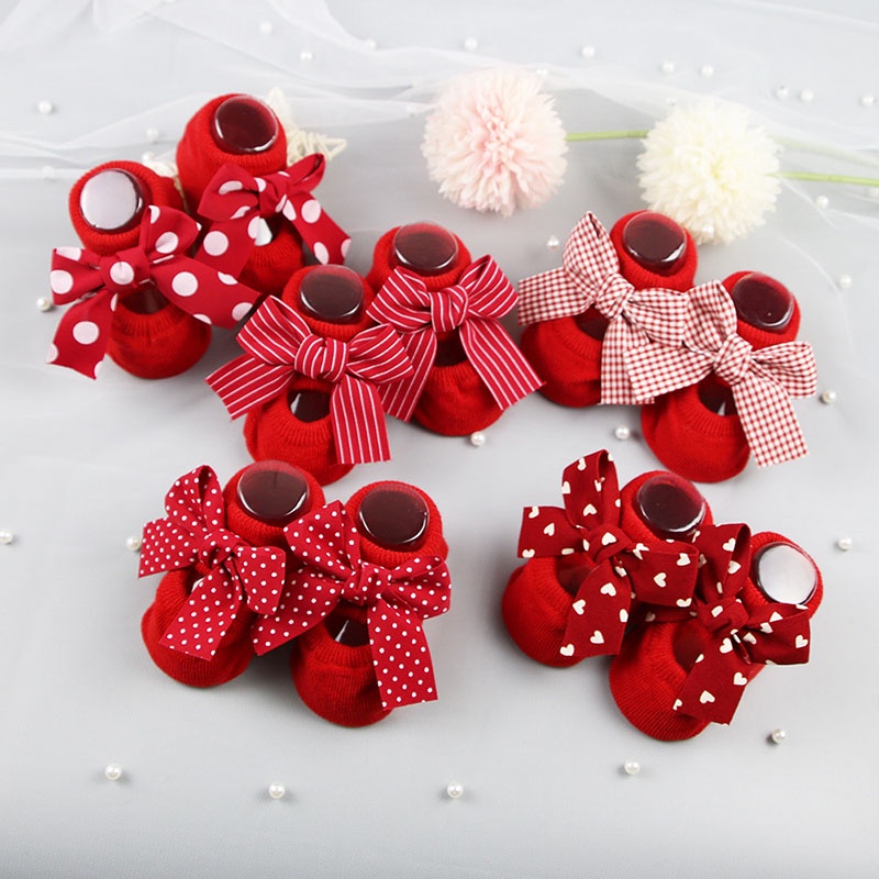 Set 2 đôi tất cotton màu đỏ dễ thương cho bé sơ sinh