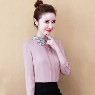 Áo sơ mi xếp ly cổ hoa