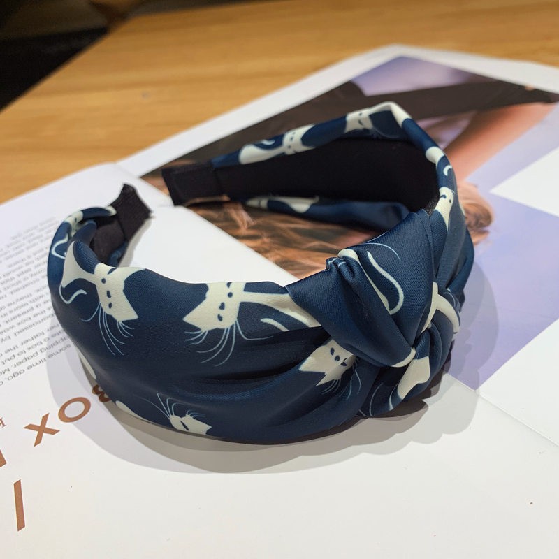 Bờm bản to phối hình mèo BN119