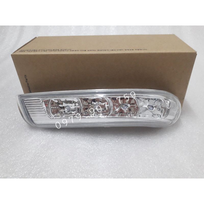 ĐÈN XI NHAN TRÊN GƯƠNG HYUNDAI SANTAFE 2007 - 2010