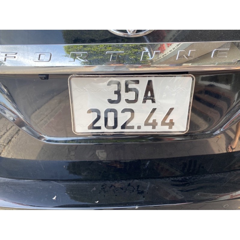 2 chiếc khung hộp biển số chống nước ô tô loại 1 xe tải,xe con lắp chung 2 cái bằng nhau đăng ký sau ngày 1/8